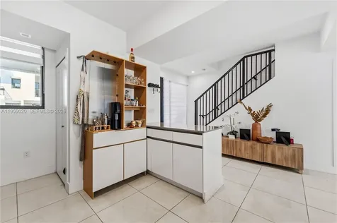 4150 N Oak Place Dania Beach FL 33314