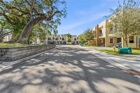 4150 N Oak Place Dania Beach FL 33314