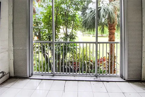 942 NE 199th Street Miami FL 33179