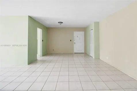942 NE 199th Street Miami FL 33179