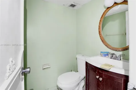 942 NE 199th Street Miami FL 33179
