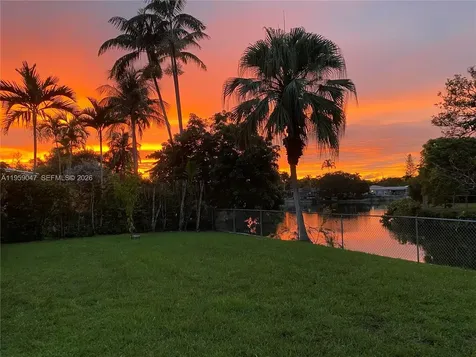 6331 SW 62nd Terrace South Miami FL 33143