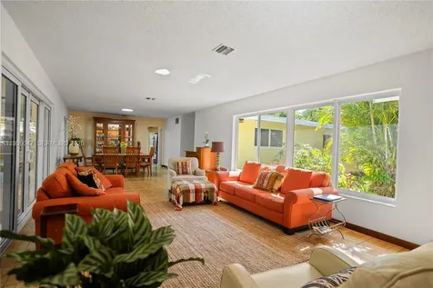 6331 SW 62nd Terrace South Miami FL 33143