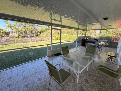 6331 SW 62nd Terrace South Miami FL 33143