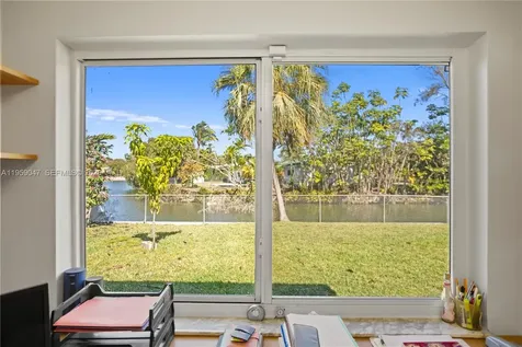 6331 SW 62nd Terrace South Miami FL 33143