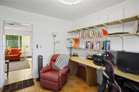 6331 SW 62nd Terrace South Miami FL 33143