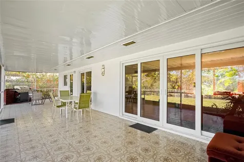 6331 SW 62nd Terrace South Miami FL 33143