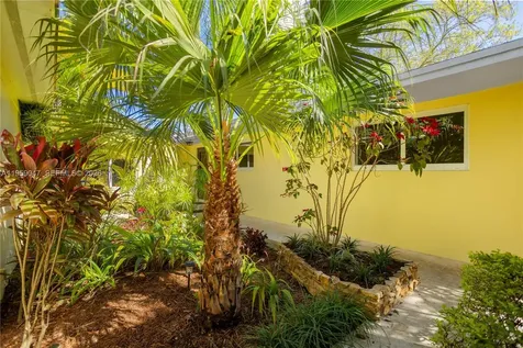 6331 SW 62nd Terrace South Miami FL 33143