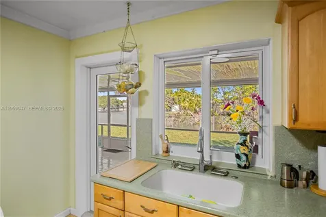 6331 SW 62nd Terrace South Miami FL 33143