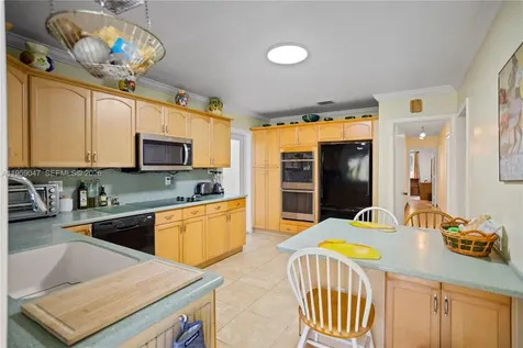 6331 SW 62nd Terrace South Miami FL 33143