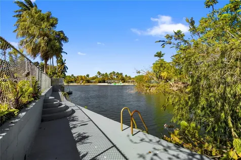 6331 SW 62nd Terrace South Miami FL 33143