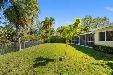 6331 SW 62nd Terrace South Miami FL 33143