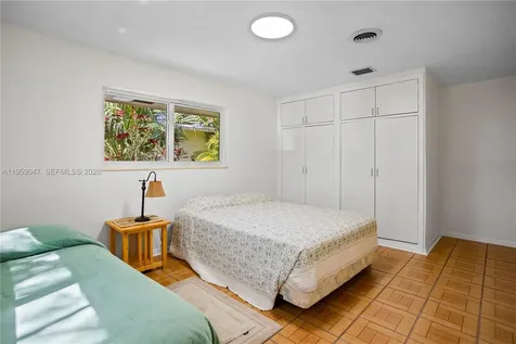 6331 SW 62nd Terrace South Miami FL 33143