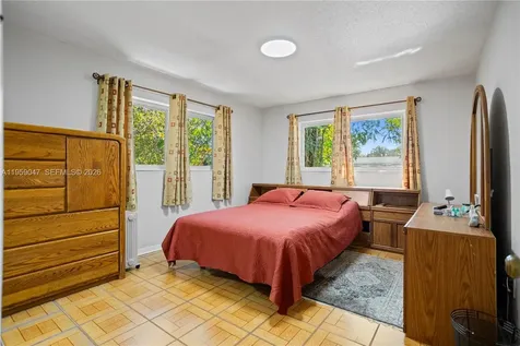 6331 SW 62nd Terrace South Miami FL 33143