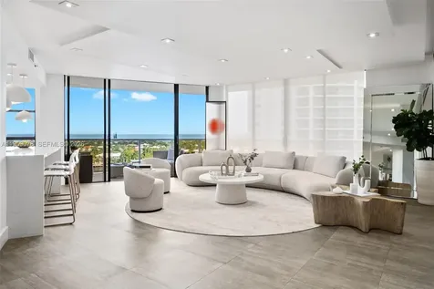 20281 E Country Club Drive Aventura FL 33180
