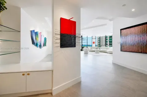 20281 E Country Club Drive Aventura FL 33180
