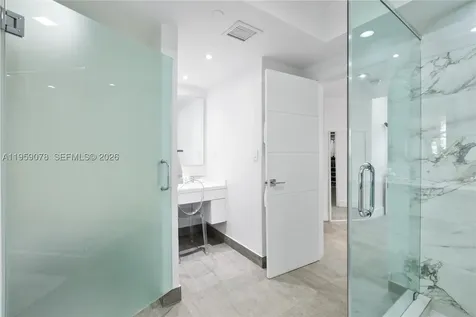 20281 E Country Club Drive Aventura FL 33180