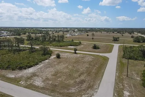 10 Seahawk Court Port Charlotte FL 33946