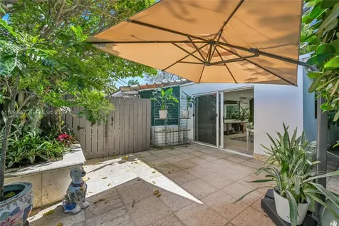 2212 SW 22nd Avenue Miami FL 33145