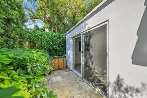 2212 SW 22nd Avenue Miami FL 33145