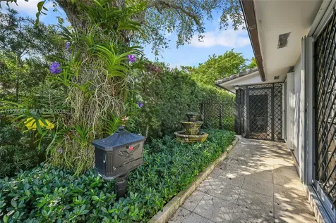 2212 SW 22nd Avenue Miami FL 33145