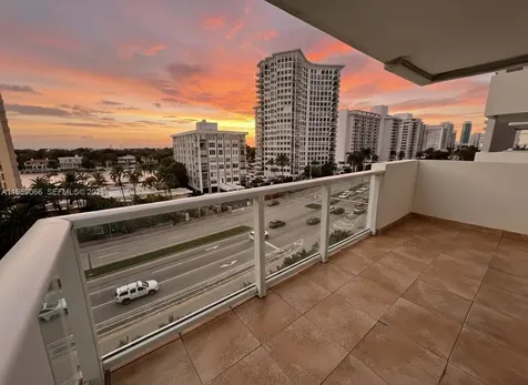 5601 Collins Avenue Miami Beach FL 33140