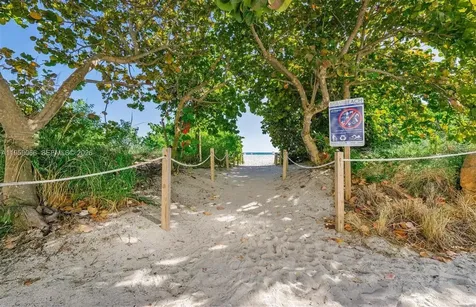 5601 Collins Avenue Miami Beach FL 33140