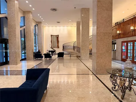 5601 Collins Avenue Miami Beach FL 33140