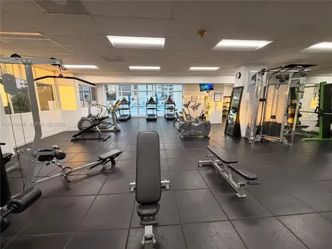 5601 Collins Avenue Miami Beach FL 33140