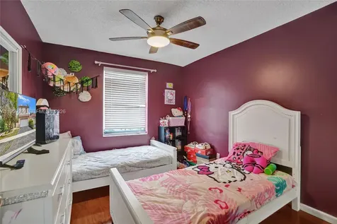 218 NW 75th Terrace Plantation FL 33317