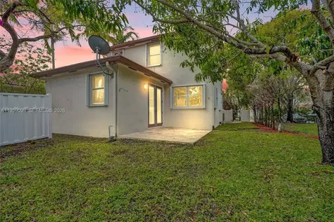 218 NW 75th Terrace Plantation FL 33317