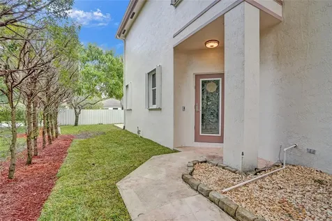 218 NW 75th Terrace Plantation FL 33317