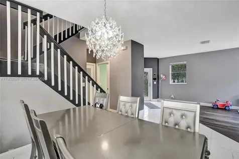 218 NW 75th Terrace Plantation FL 33317