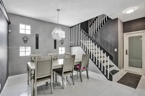 218 NW 75th Terrace Plantation FL 33317