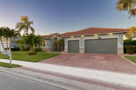 15959 SW 6th Street Pembroke Pines FL 33027