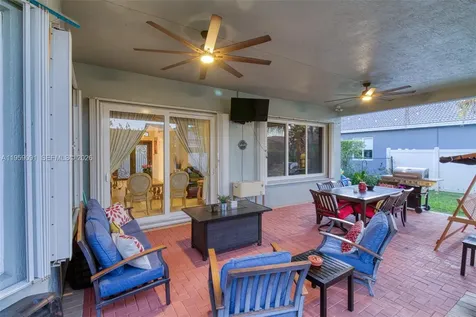 15959 SW 6th Street Pembroke Pines FL 33027