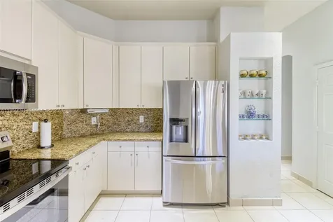 15959 SW 6th Street Pembroke Pines FL 33027
