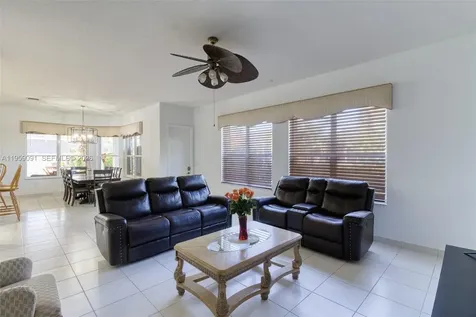 15959 SW 6th Street Pembroke Pines FL 33027