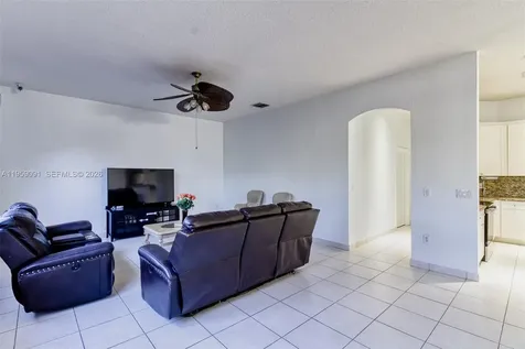 15959 SW 6th Street Pembroke Pines FL 33027