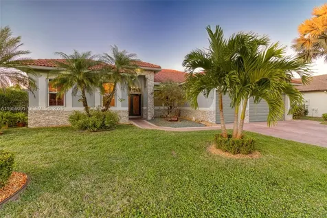 15959 SW 6th Street Pembroke Pines FL 33027