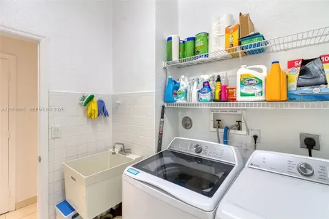 15959 SW 6th Street Pembroke Pines FL 33027
