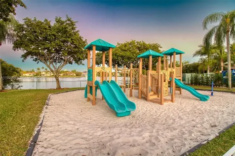15959 SW 6th Street Pembroke Pines FL 33027
