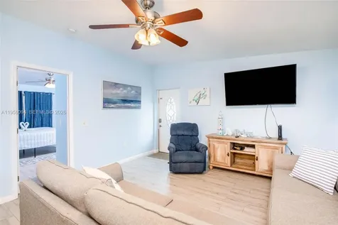 410 10th Street Key Colony Beach FL 33051