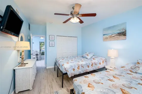 410 10th Street Key Colony Beach FL 33051