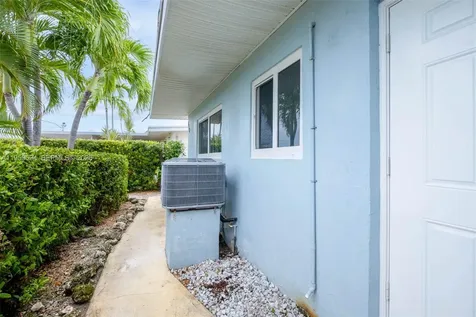 410 10th Street Key Colony Beach FL 33051