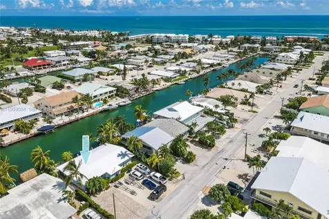 410 10th Street Key Colony Beach FL 33051