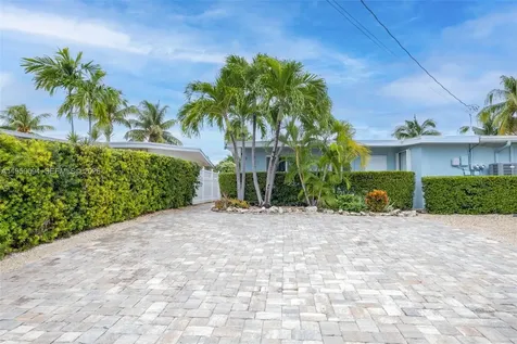 410 10th Street Key Colony Beach FL 33051