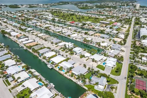 410 10th Street Key Colony Beach FL 33051