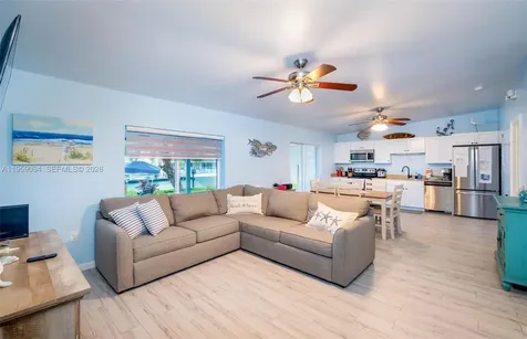 410 10th Street Key Colony Beach FL 33051