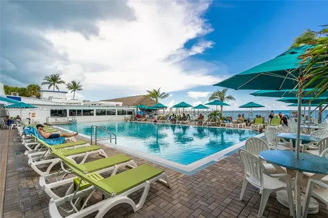 410 10th Street Key Colony Beach FL 33051